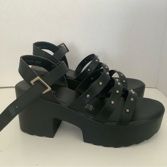 Shoes - Black Studded Platform Sandals - Women